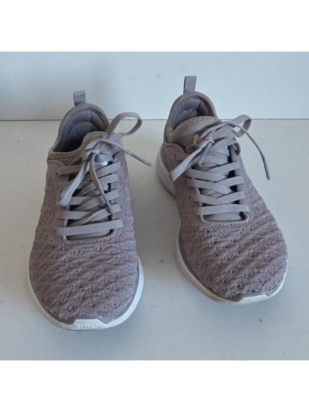APL | TechLoom Phantom running shoes Sneakers gray Sz 5 - Picture 3 of 6